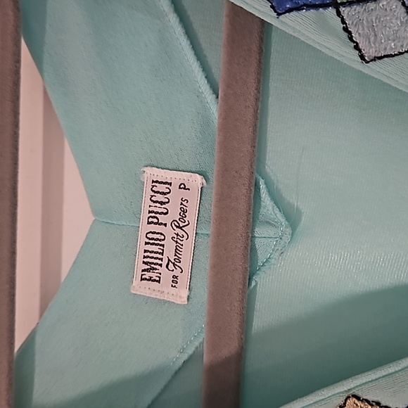 Emilio Pucci X Formfit Rogers Turquoise V Neck Top - Picture 2 of 4